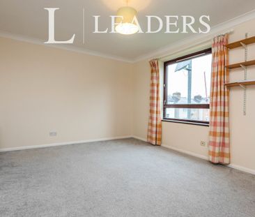 1 bedroom property to rent Elm Road, Redhill, RH1 - Photo 1