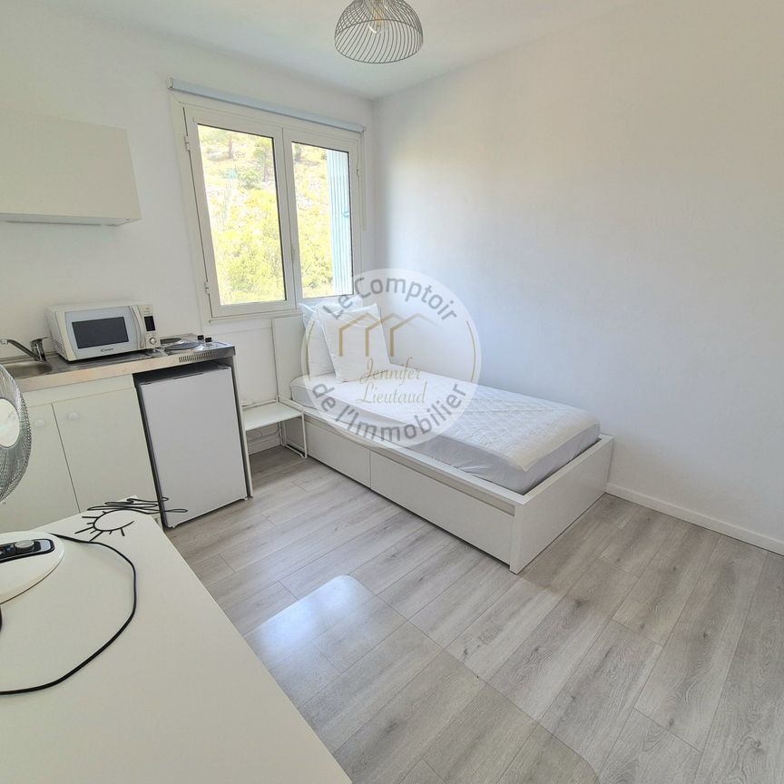 Location Appartement 1 pièce 11m² MARSEILLE 9ème - Photo 1