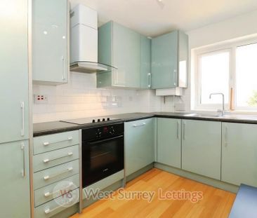 2 bedroom flat to rent - Photo 2