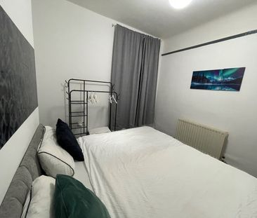 4 Bed Terraced House, Knoclaid Road, L13 - Photo 3