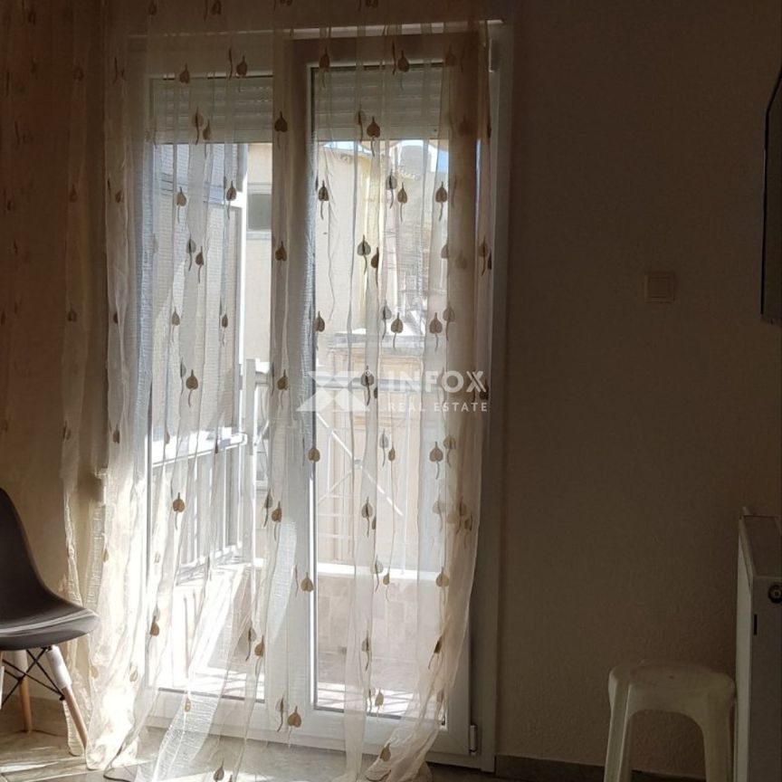 Καβάλα, Αγία Βαρβάρα. Διαμέρισμα 50τ.μ. στον 1ο Όροφο Πολυκατοικίας διατίθεται προς Ενοικίαση. - Photo 1