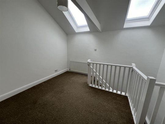 2 bedroom terraced house to rent - Photo 1