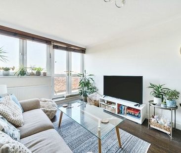 Lockyer House, The Platt, London, SW15 - Photo 3