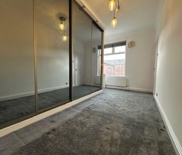 4 bedroom terraced house to rent - Photo 4