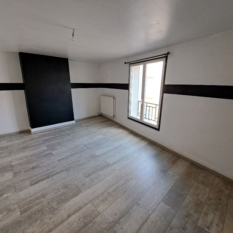 Location Maison 3 pièces 73m² - Photo 1