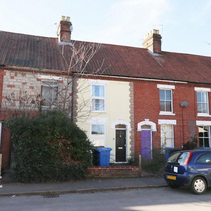 2 bedroom terraced house to rent - Photo 1
