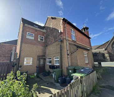 2 bedroom flat to rent - Photo 5