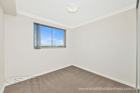 Terrace Apartment, PARK TOWER - Photo 2