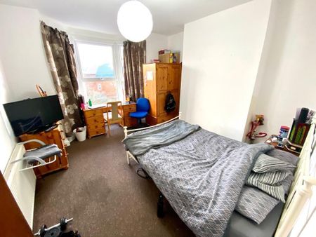 4 bedroom house share to rent - Photo 3