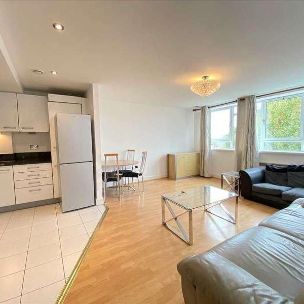 Mercury House, Heathcroft, Ealing, W5 - Photo 1