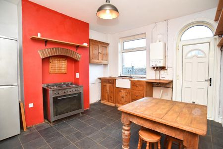 3 bedroom terraced house to rent - Photo 2