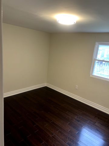 For Lease - 1311 Gerrard Street Unit# 1, Toronto, Ontario - Photo 5