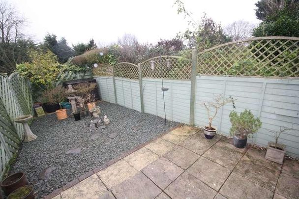 Spring Lane, Farnham Common, SL2 - Photo 1