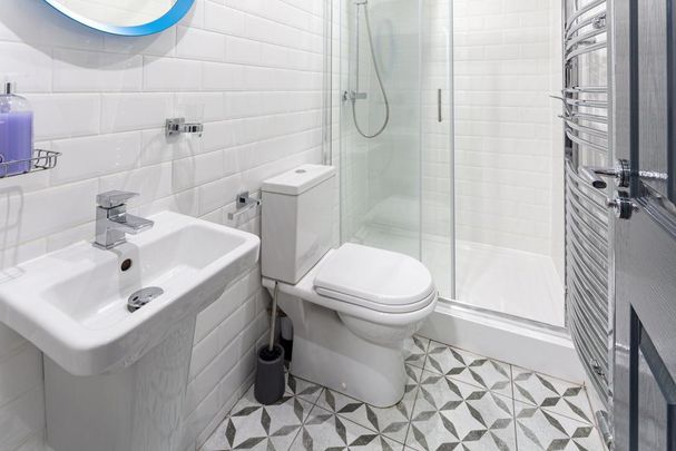 5 bedroom house to rent - Photo 1