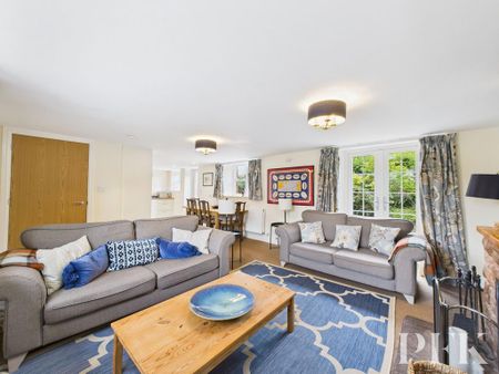 3 bedroom barn conversion to rent - Photo 3