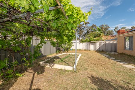 5 Holton Way, Cannington WA 6107 - House For Rent | Domain - Photo 5