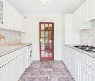 Orchehill Court, Orchehill Avenue, Gerrards Cross,SL9 - Photo 6