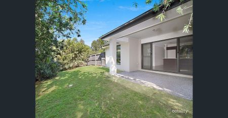 4 bedroom home in sought after location - Photo 5