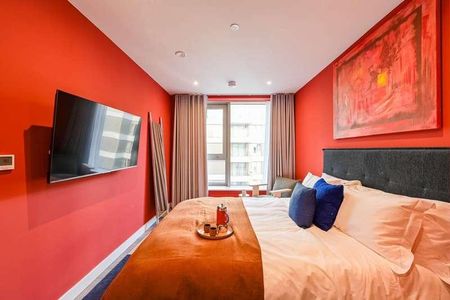 Westfield Avenue, Stratford, E20 - Photo 5