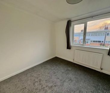 3 bedroom property to rent - Photo 4