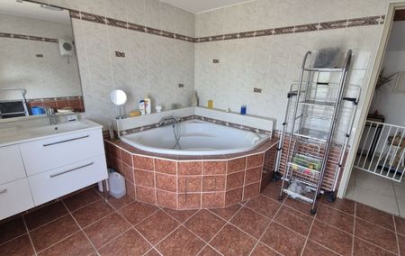 Location Appartement P2 Le cres - Photo 3