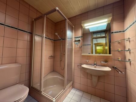 Renovierte 4.5-Zimmer Wohnung in Einsiedeln - Photo 4