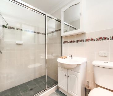 SHARE HOUSE - Perfect Student or FIFO Accommodation - Photo 5