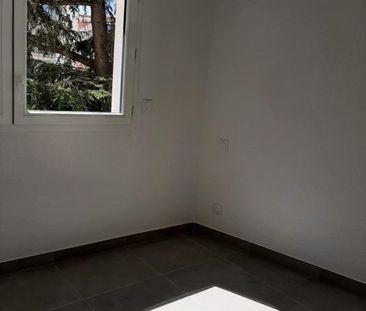 T3 AVEC BALCON ET PARKING - Photo 4