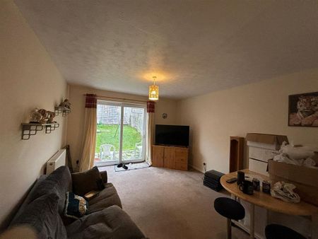 2 bedroom terraced house to rent - Photo 2