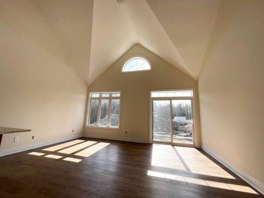 For Lease - 1 Palmira Drive, Georgina, Ontario - Photo 1