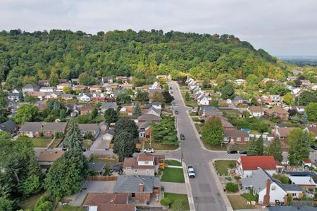 For Lease - 62 Montrose Avenue, Hamilton, Ontario - Photo 5