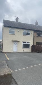 THREE BED SEMI DETACHED HOUSE - Photo 4