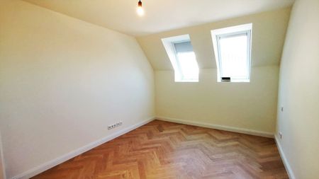 Moderne 4-Zimmer-DG-Wohnung mit hofseitigem Balkon - Photo 3