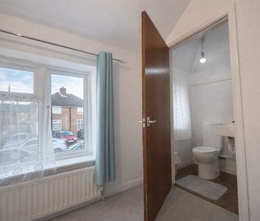 Spearing Road, High Wycombe, Buckinghamshire, HP12 3JR - Photo 5