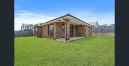 Near new 4-bedroom home in Wilton Greens - Photo 5