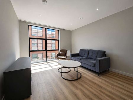 AVAILABLE NOW | ONE BEDROOM APARTMENT | FULLY FURNISHED | JEWELLERY QUARTER LOCATION | CHARACTER DEVELOPMENT - Photo 2