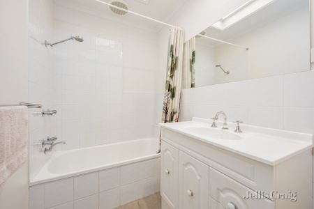 3/7 Lyndhurst Crescent, Hawthorn - Photo 5