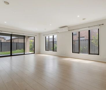 “40 Montreal Circuit CRAIGIEBURN” - Photo 6