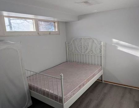 For Lease - 25 Linelle Street Unit# ( Basement ), Toronto, Ontario - Photo 3