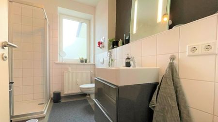 Hier wohnt es sich gut! Tolle 1,5-Zi. Wohnung mit Terrasse zum Verlieben! - Foto 2