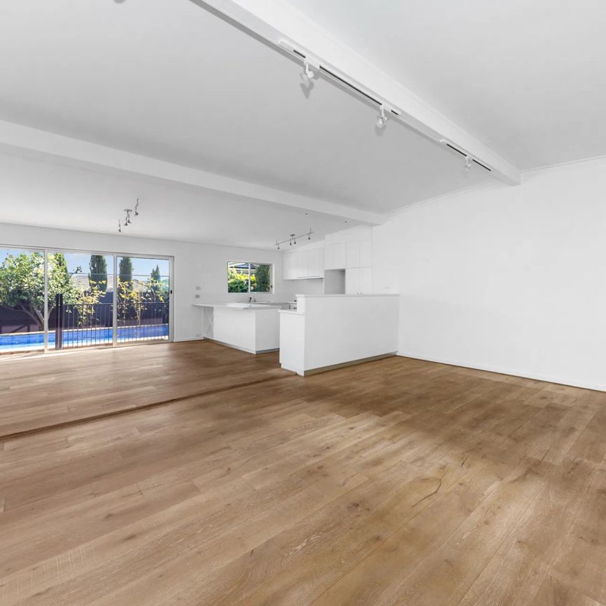 Renovated Family Home in Blue Chip Locale For Rent! - Photo 1