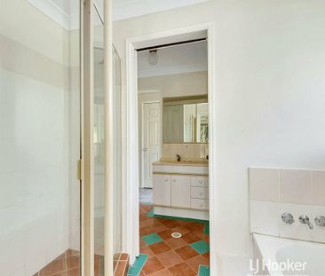 QUALITY 4 BEDROOM FAMILY HOME | SIDE ACCESS | QUIET CUL-DE-SAC! - Photo 2