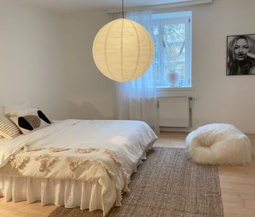 Großzügige helle 2 Raum-Wohnung im Erdgeschoß in ruhiger Lage **bei... - Photo 1