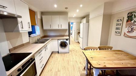 5 bedroom house share to rent - Photo 3