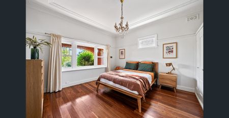 Expansive Family Home in Prime Strathmore Pocket - Photo 5
