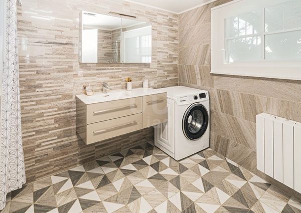 Barcelona, Catalonia 08870