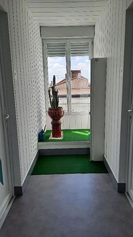 Location appartement 1 pièce, 18.00m², Cholet - Photo 3