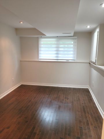 For Lease - 20 Mowat Crescent Unit# Lower, Barrie, Ontario - Photo 4