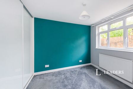 2 bedroom apartment to rent Linkfield Lane, Redhill, Surrey, RH1 - Photo 4