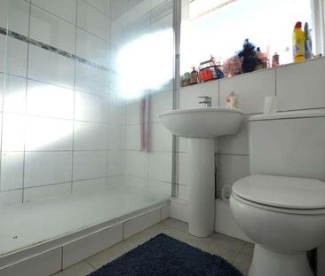 Cherrywood Avenue, Englefield Green, Egham, TW20 - Photo 6